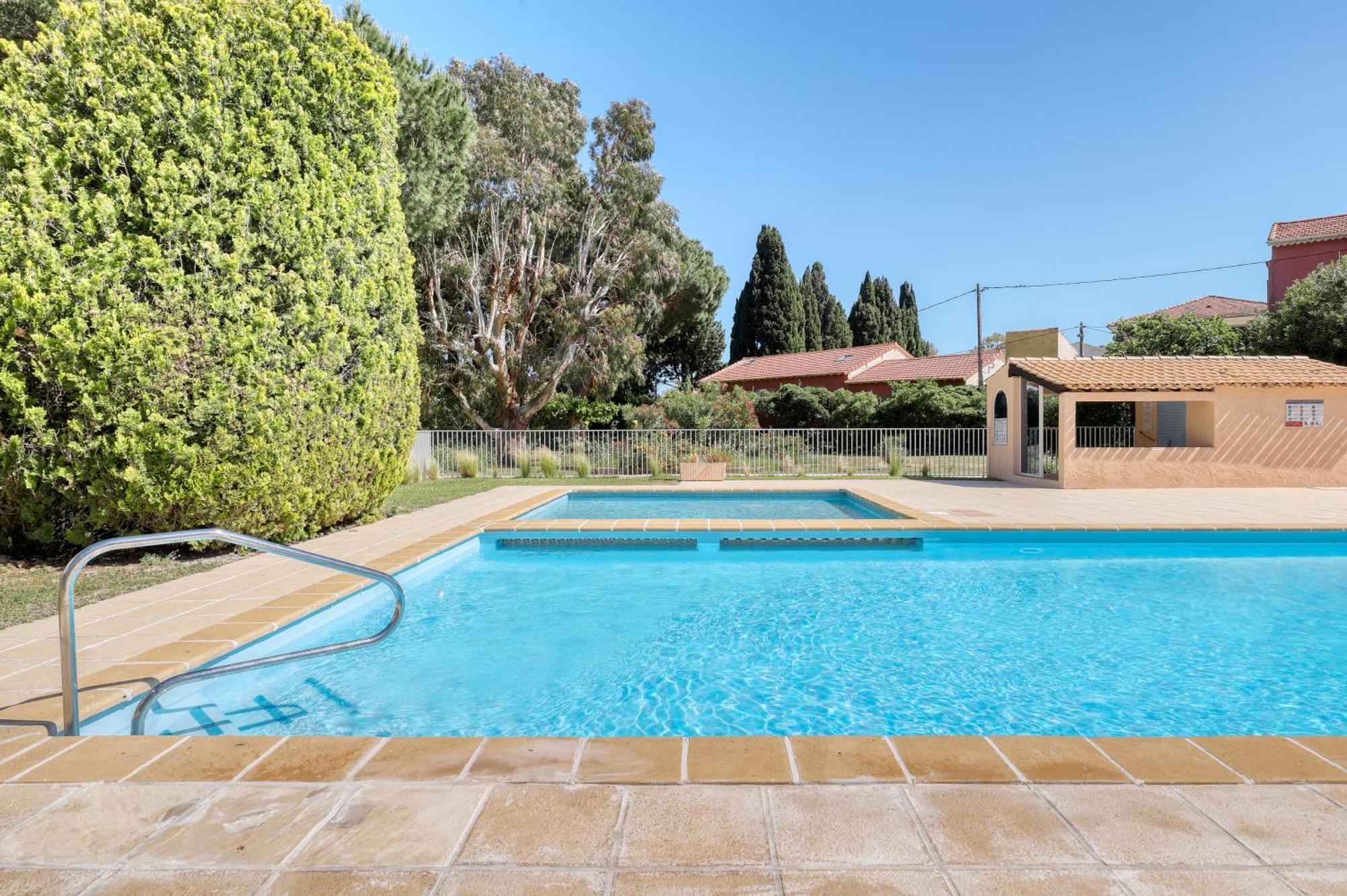 Magnificent Newly Renovated Close To Beach & Swimming Pool Le Lavandou Kültér fotó