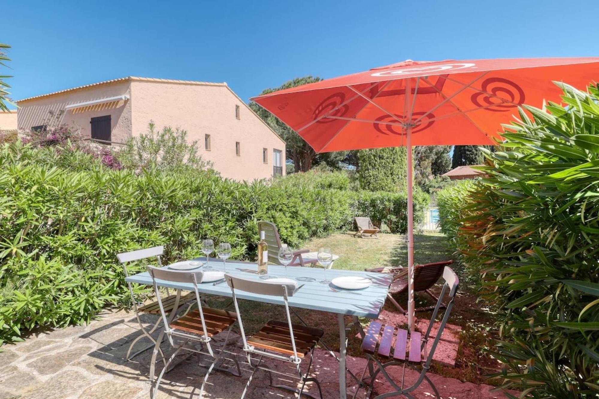 Magnificent Newly Renovated Close To Beach & Swimming Pool Le Lavandou Kültér fotó